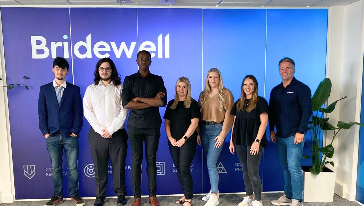 2a043e65-922f-4e38-831d-59869e06a7c7