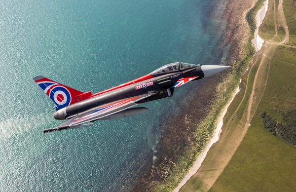 RAF TYPHOON FLY’S THE FLAG OVER ICONIC WHITE CLIFFS AHEAD OF BATTLE OF BRITAIN ANNIVERSARY